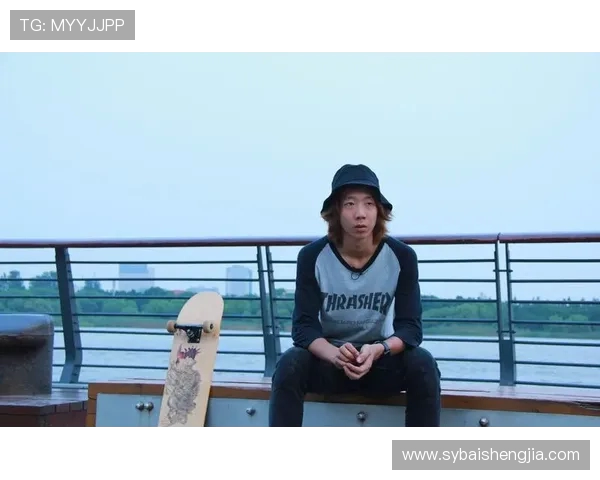 刘强谈滑板之路：从初学者到行业先锋的成长故事