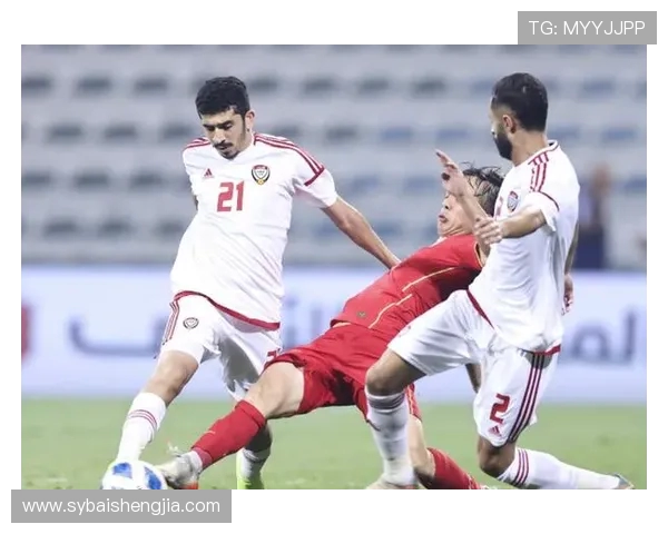 武汉足球队团队协作引发热议球迷对战术配合和球员表现的不同看法 武汉足球队团队协作引发热议球迷对战术配合和球员表现的不同看法