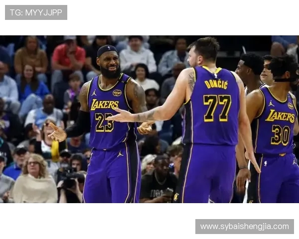 湖人对火箭精彩对决回顾10月21日赛场上的激烈碰撞与精彩瞬间