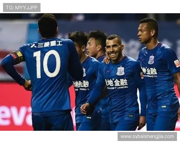 重庆与申花激战正酣现场直播全程回顾与精彩瞬间分析